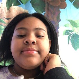 Meet your Posher, Angelize